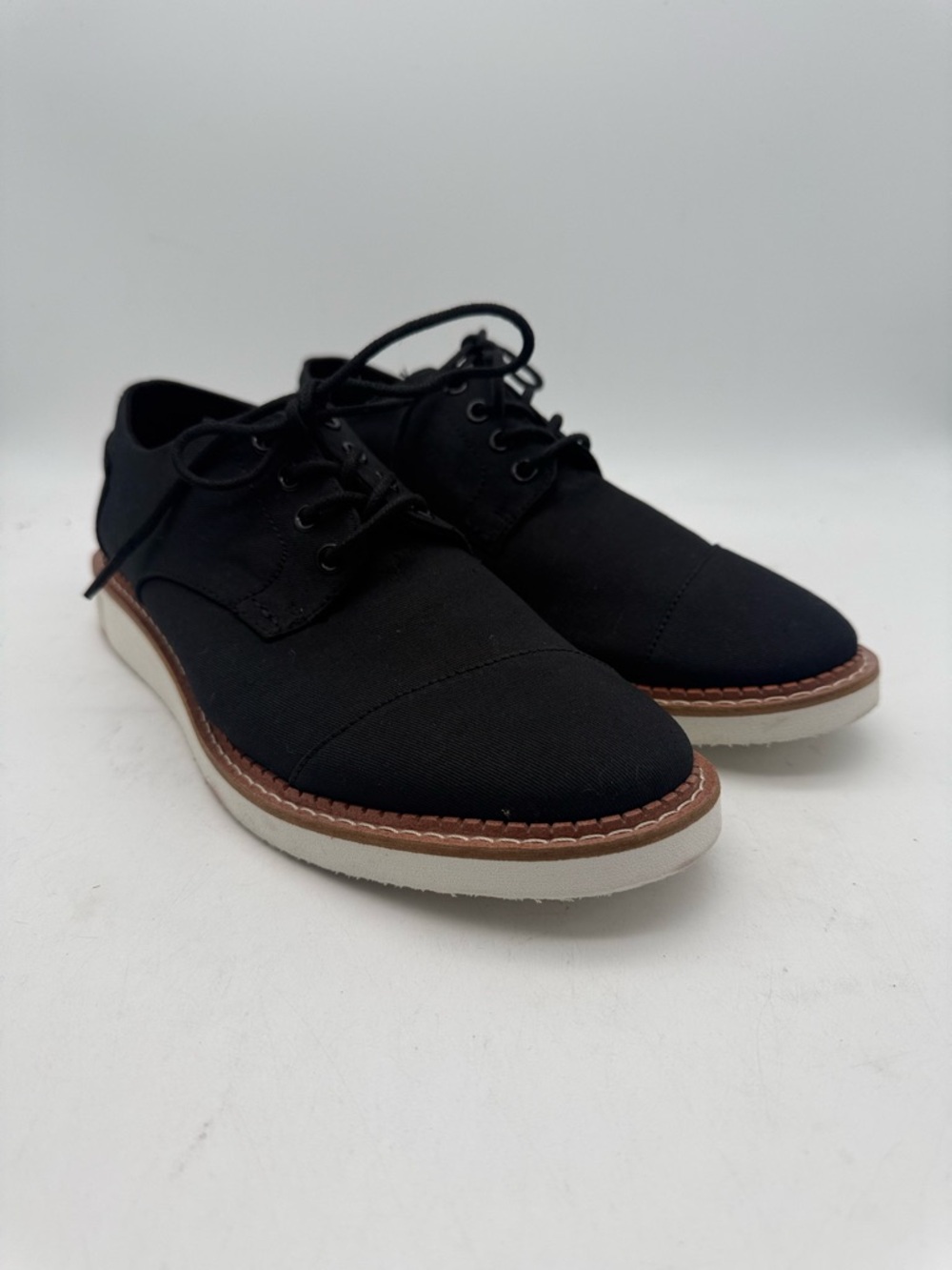 BRAND NEW Tom’s Black Denim Men’s Brogues Size 9